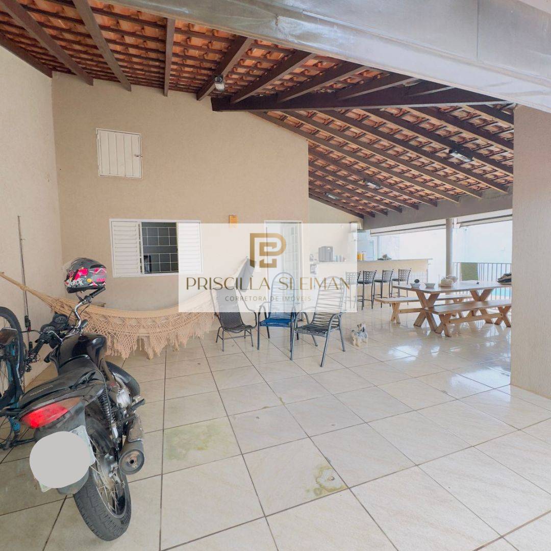 Casa à venda, com 3 quartos, 300m² - Priscilla Sleiman